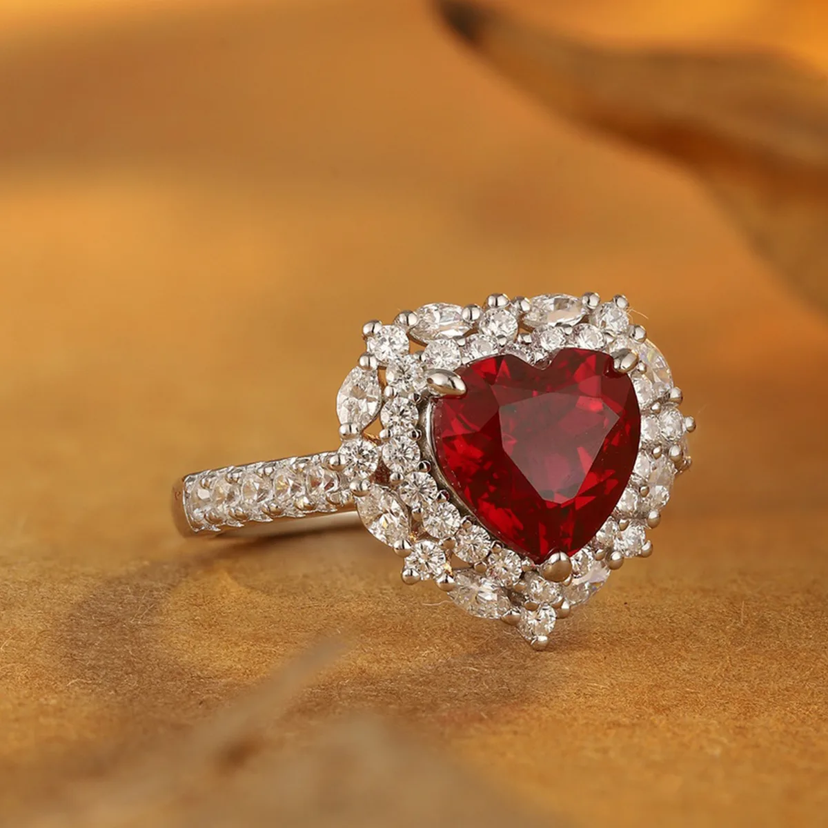 R1526 S925 Silver 18K White Gold Heart Lab-Grown Gemstone Engagement Ring 2.65ct