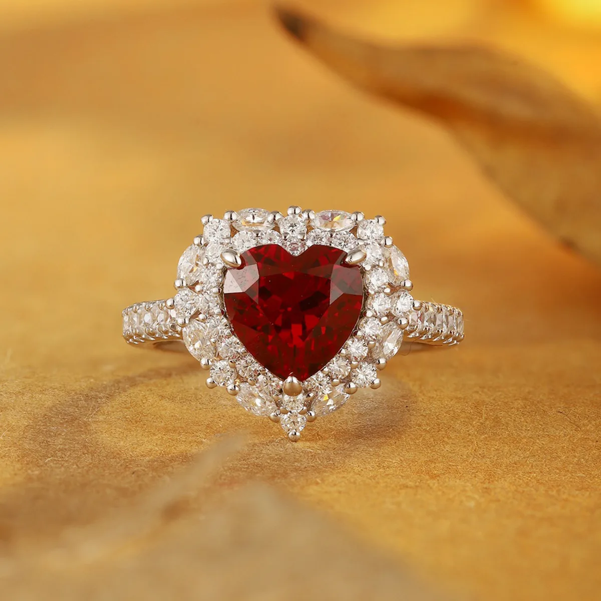 R1526 S925 Silver 18K White Gold Heart Lab-Grown Gemstone Engagement Ring 2.65ct