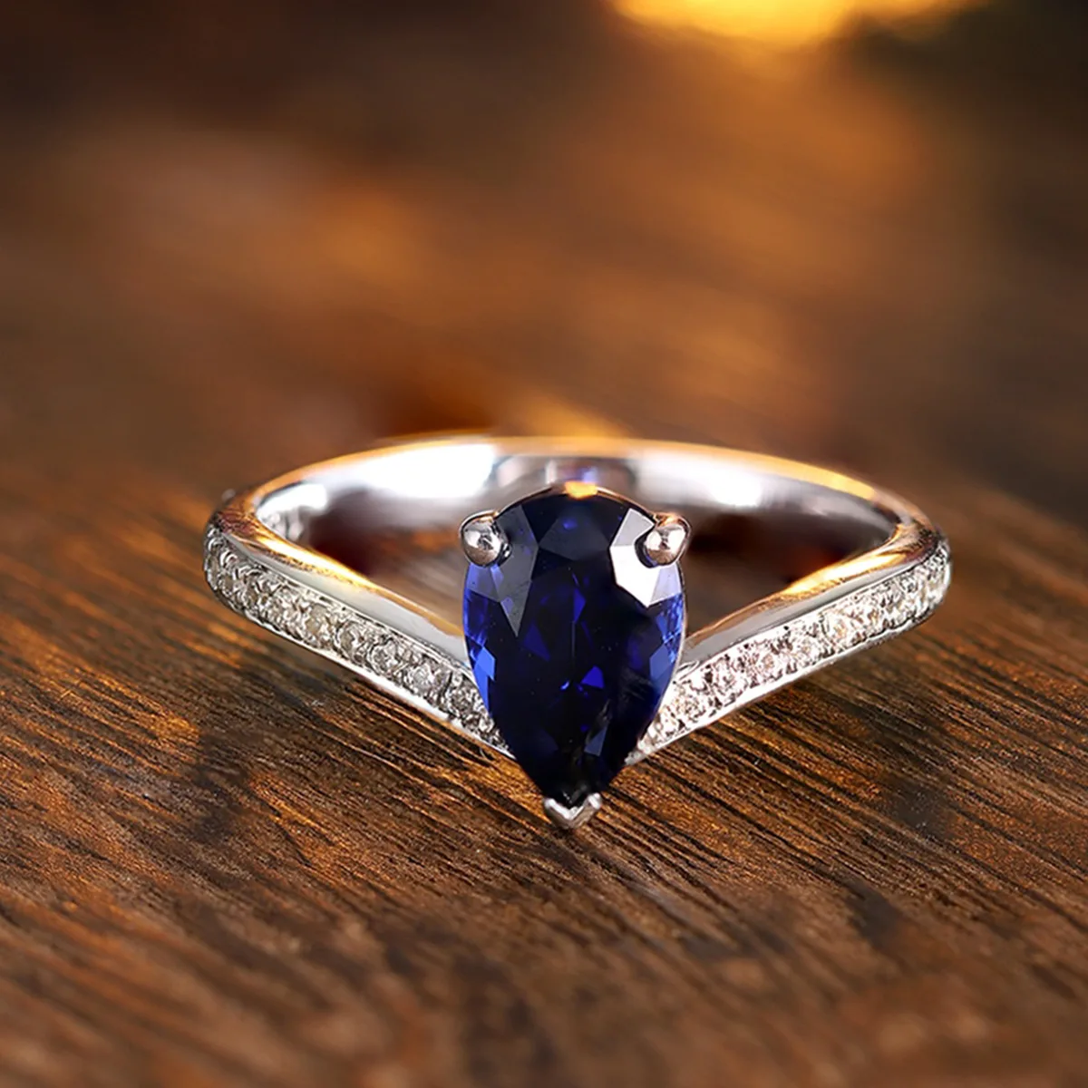 R18376 S925 Silver 18K White Gold Pear Lab-Grown Gemstone Anniversary Ring 1.5ct