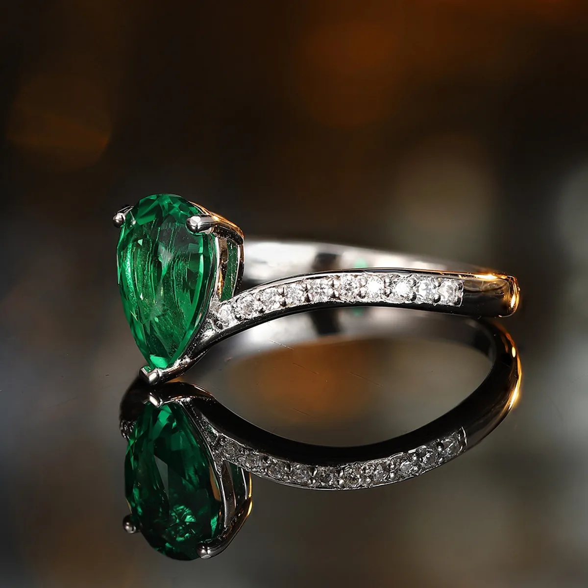 R18376 S925 Silver 18K White Gold Pear Lab-Grown Gemstone Anniversary Ring 1.5ct