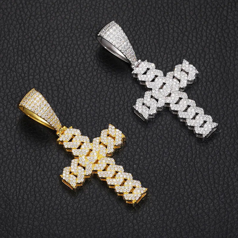 TQP0259 S925 Silver 18K Gold Full Pavé Moissanite Hip-Hop Cross Pendant （ Without Chain ） 1.94ct