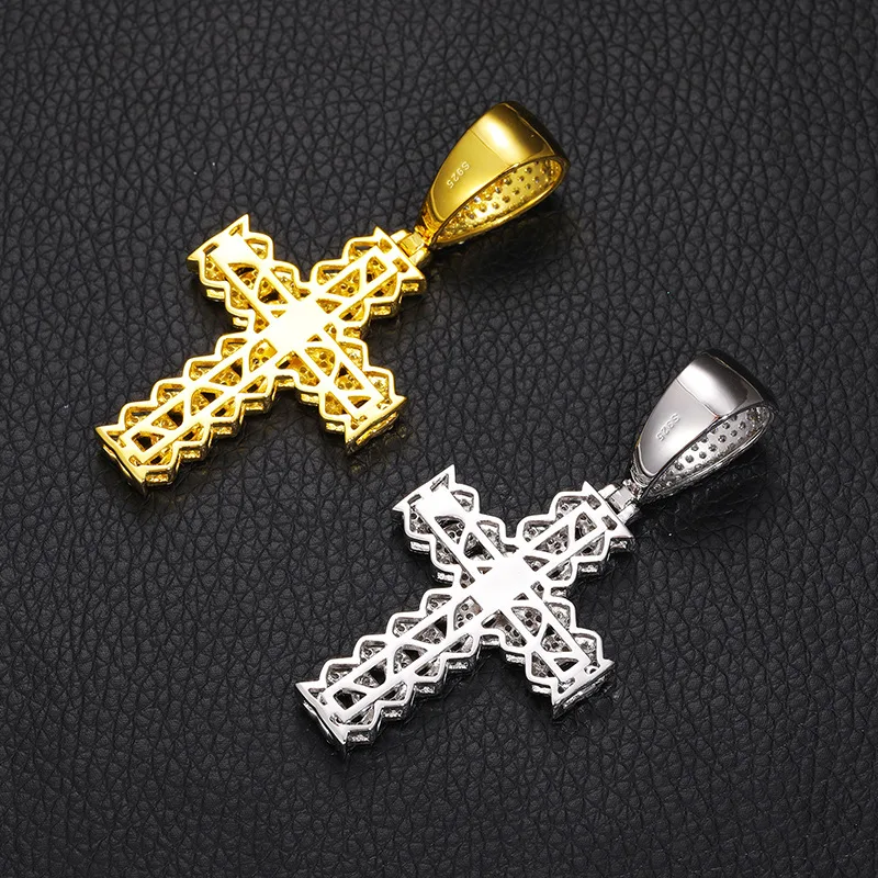 TQP0259 S925 Silver 18K Gold Full Pavé Moissanite Hip-Hop Cross Pendant （ Without Chain ） 1.94ct