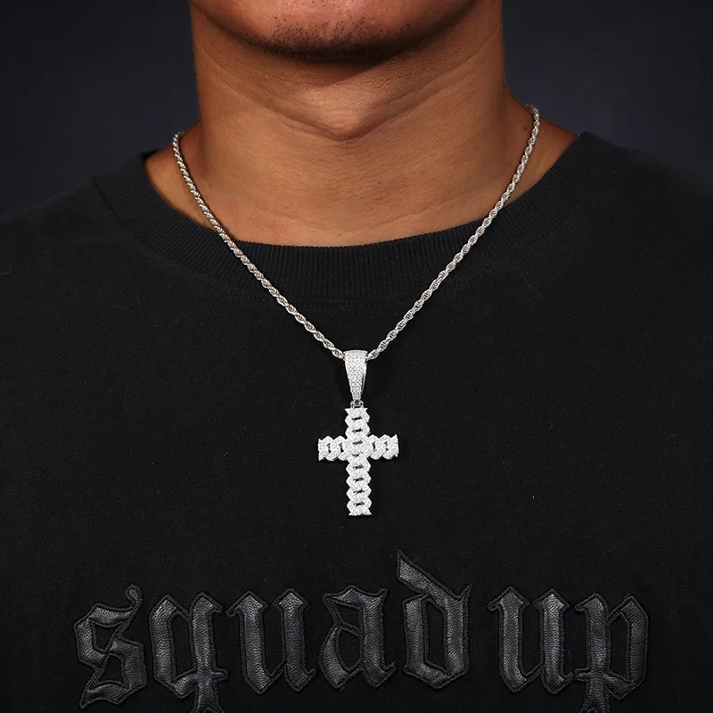 TQP0259 S925 Silver 18K Gold Full Pavé Moissanite Hip-Hop Cross Pendant （ Without Chain ） 1.94ct