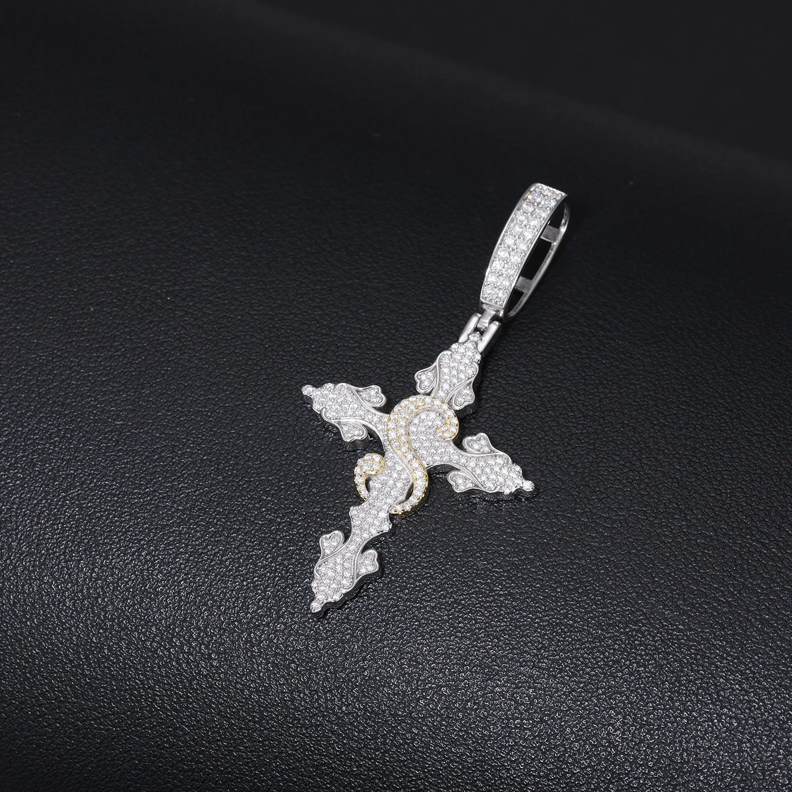 TQP0615 S925 Silver 18K Full Pavé Moissanite Hip-Hop Cross Pendant (Without Chain) 1.47ct