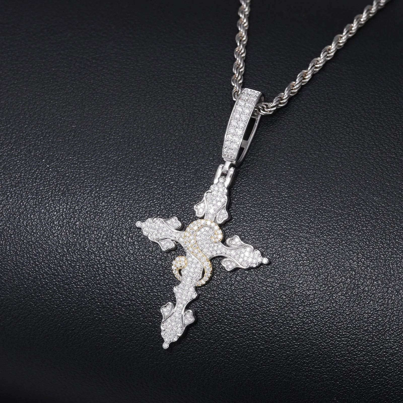 TQP0615 S925 Silver 18K Full Pavé Moissanite Hip-Hop Cross Pendant (Without Chain) 1.47ct
