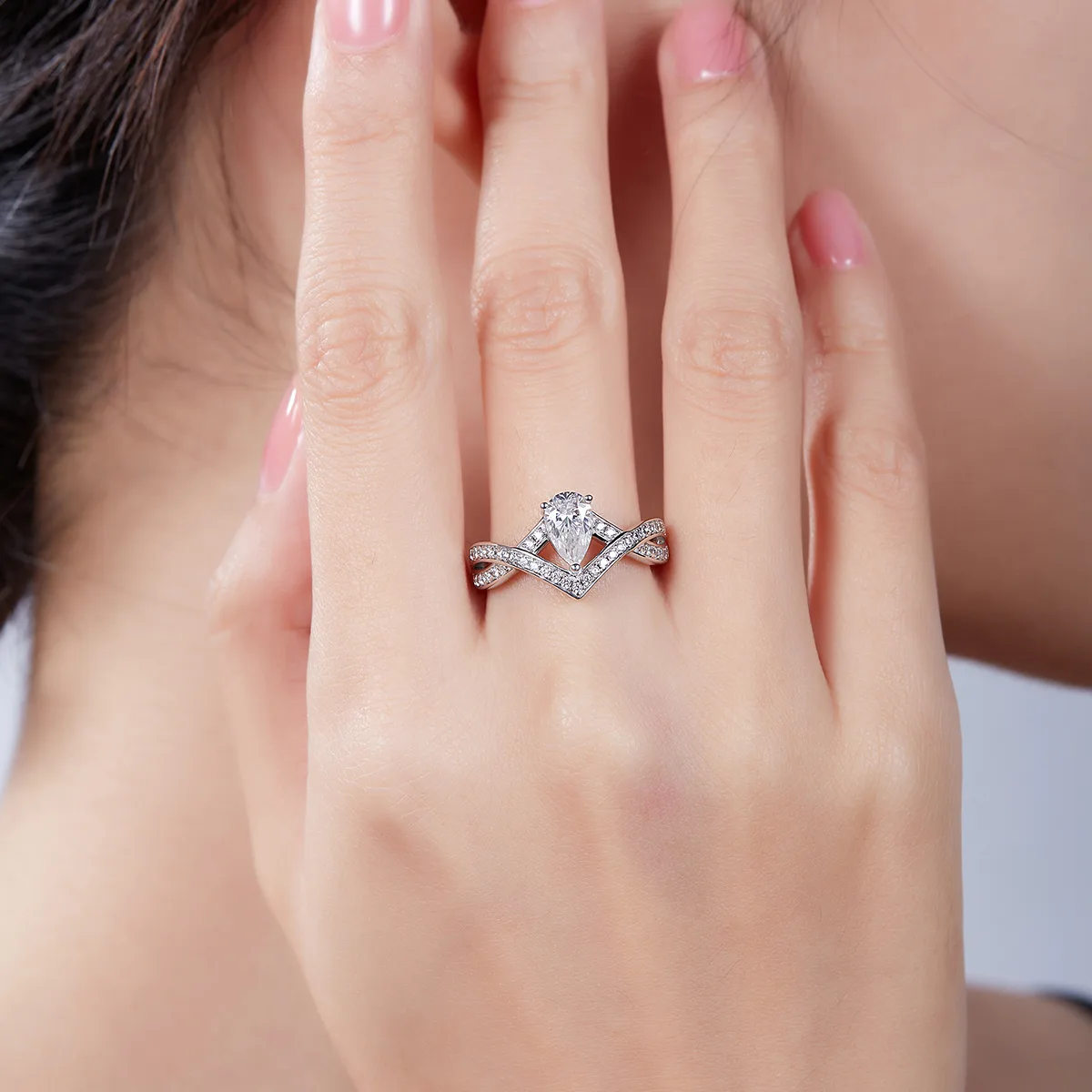 V Teardrop S925 White-Gold-Plated Silver Lab-Grown Diamond Women
