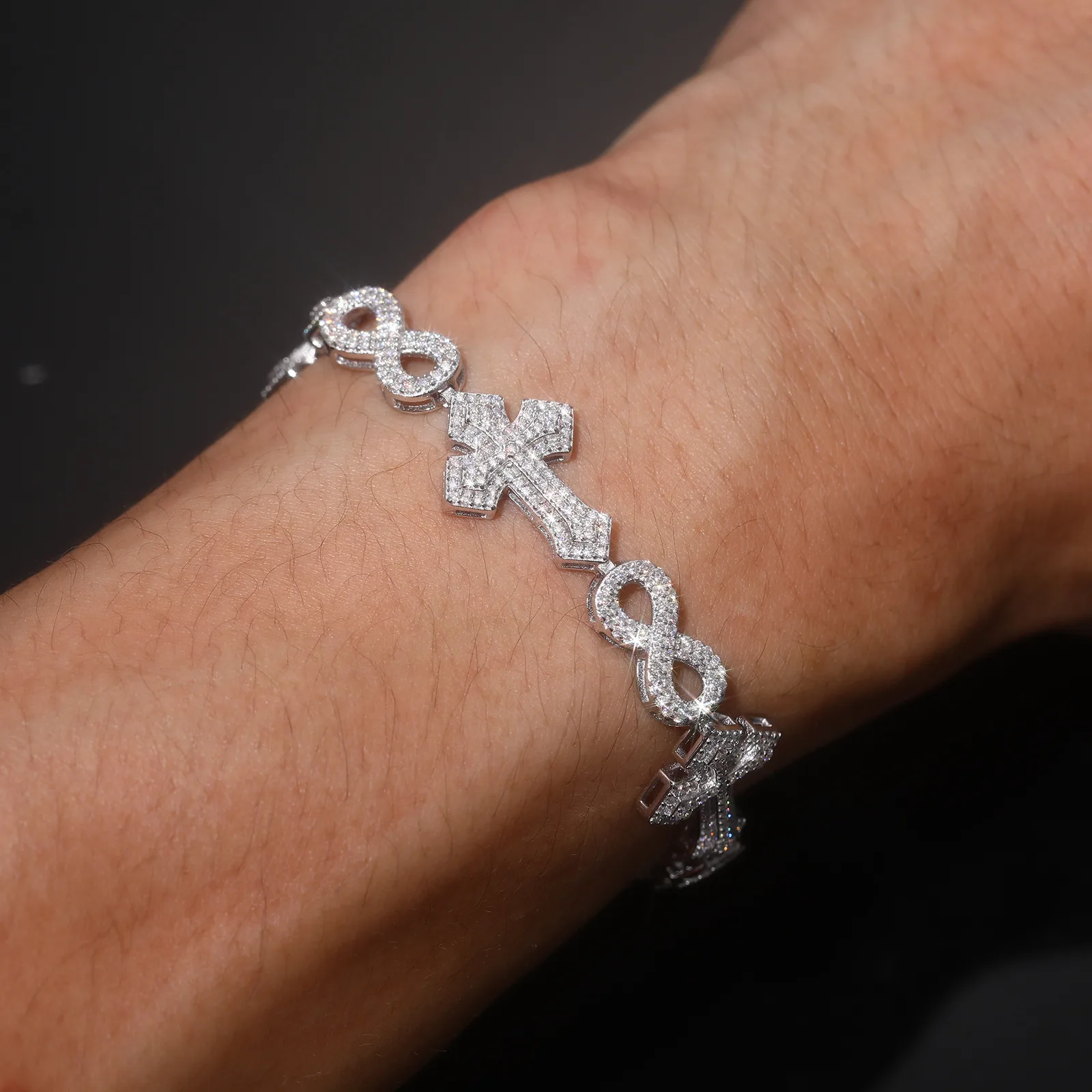 TQB0177 S925 Silver 18K White Gold Full Pavé Moissanite Hip-Hop Cross Infinity Bracelet 3.97ct